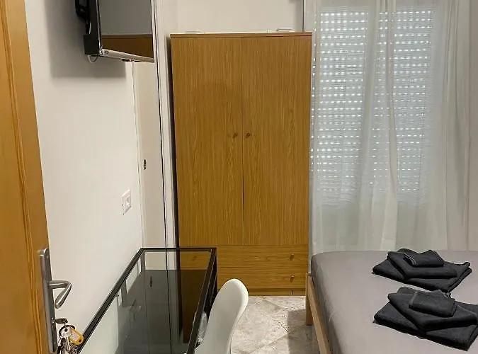 לינה וארוחת בוקר Savastano's סקליאה