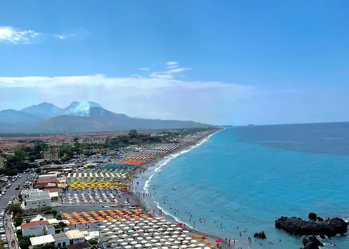 לינה וארוחת בוקר Savastano's סקליאה